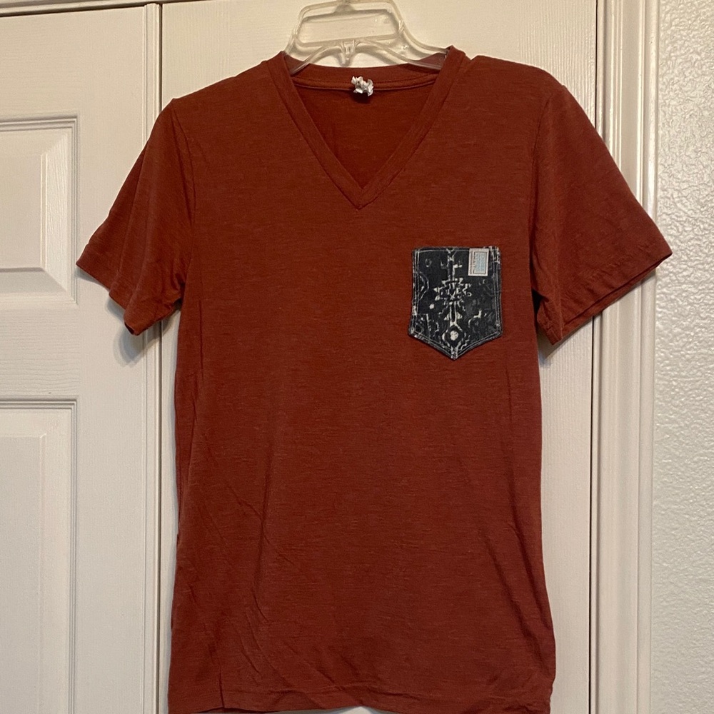 Men's V-Neck Rust Shirt with Patterned Pocket